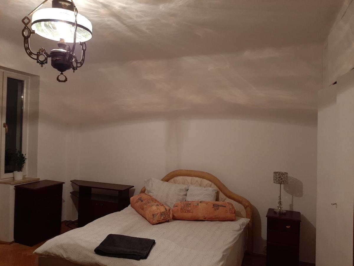 Rooms In Centrum Varsovia Exterior foto