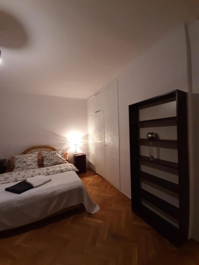 Rooms In Centrum Varsovia Exterior foto